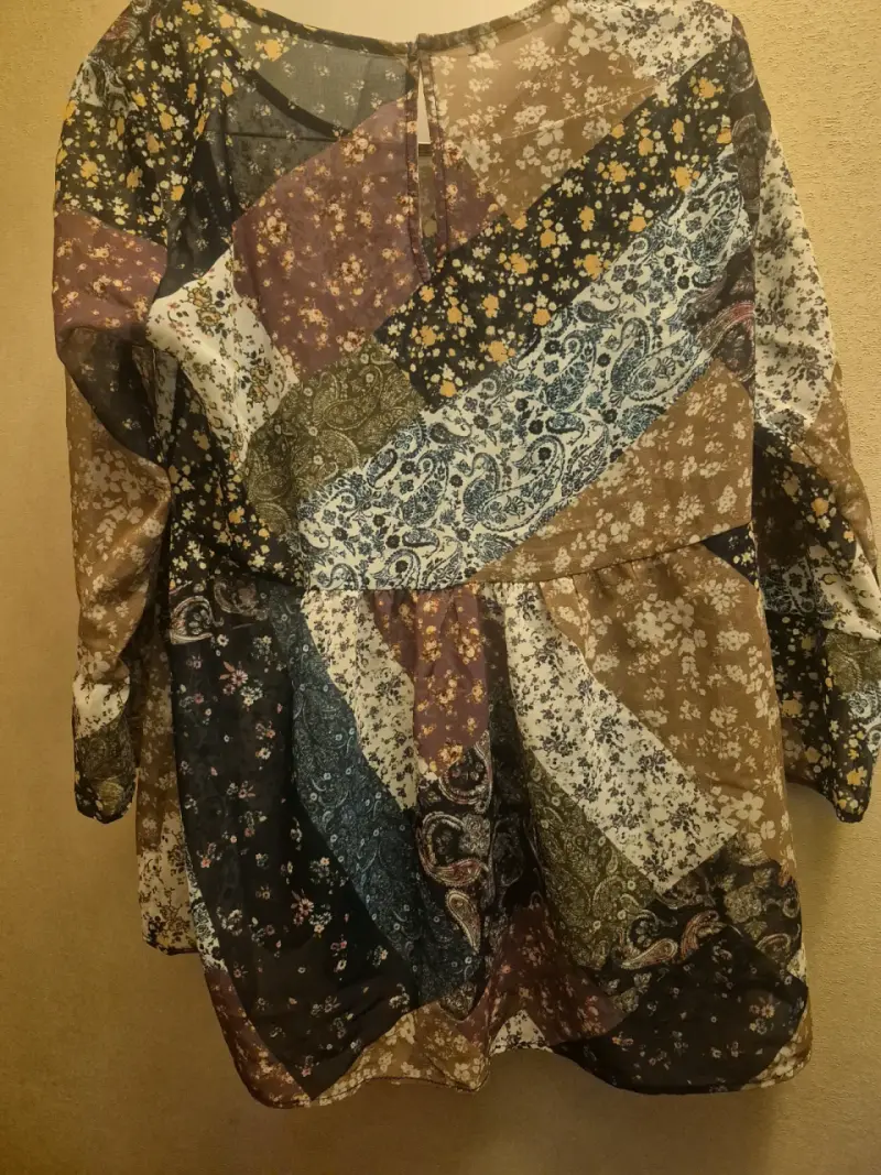 Vendo polera marca Sfera, nueva con etiqueta - 5
