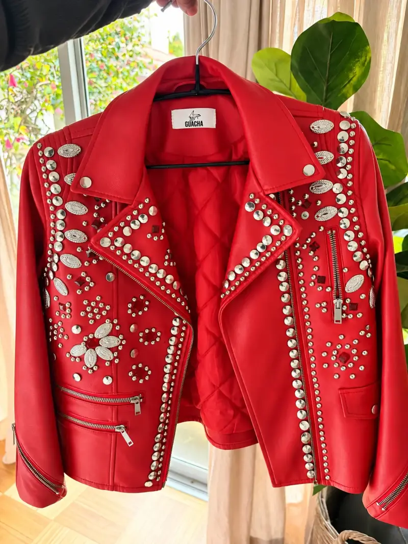 Chaqueta de cuero roja con tachuelas Guacha - 3