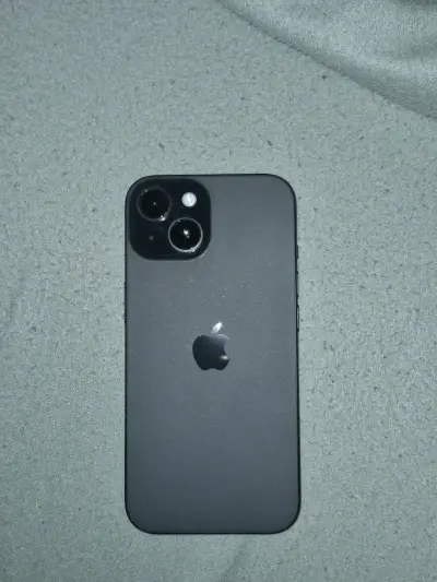 iPhone 15 en buen estado con batería al 88% - miniatura 3