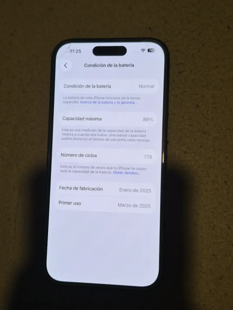 iPhone 15 en buen estado con batería al 88% - 4