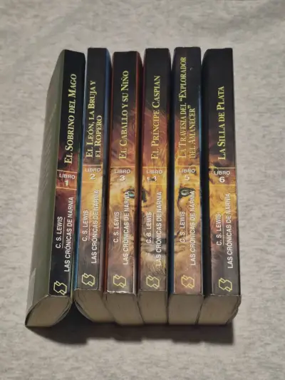 Colección de libros Las Crónicas de Narnia. - miniatura 1