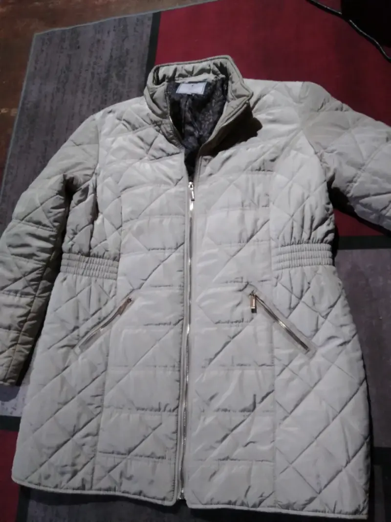 Chaqueta acolchada beige Newport para mujer