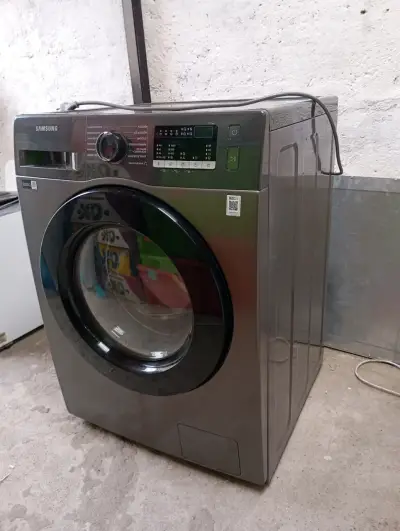 Lavadora Samsung de carga frontal 8kg - miniatura 2