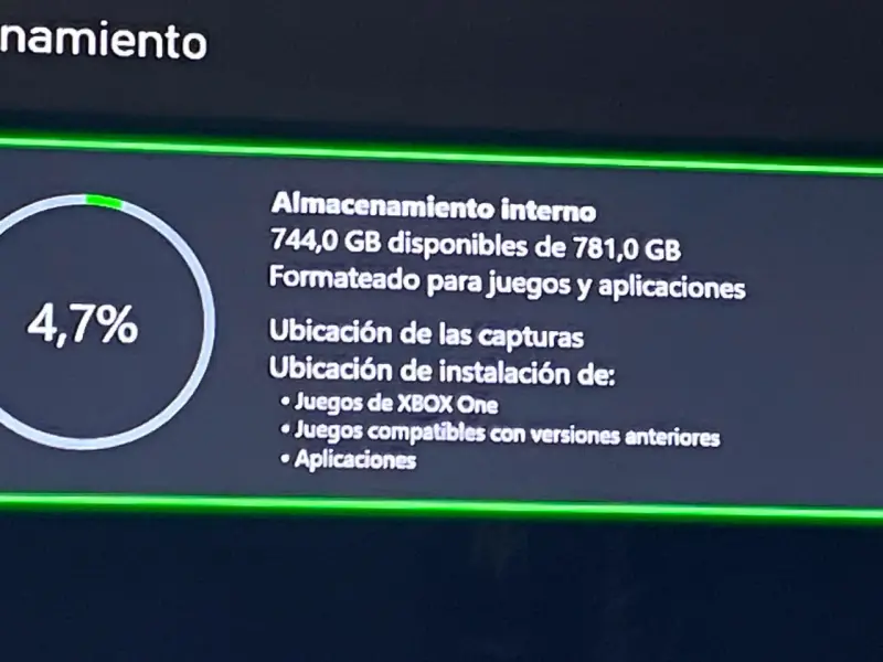 Consola Xbox One S con juegos y control y cables - 2