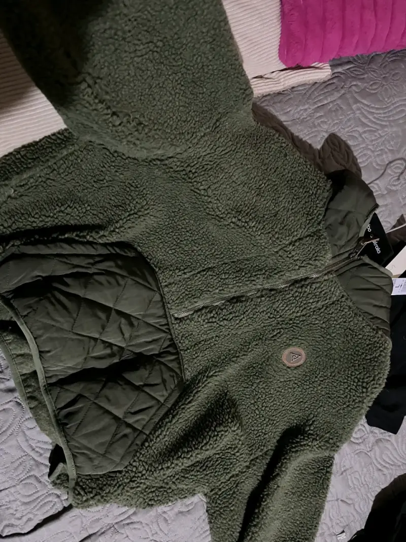 Chaqueta de lana verde con capucha talla L - 2