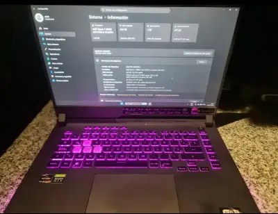 Laptop ASUS ROG  gaming con teclado retroiluminado - miniatura 5