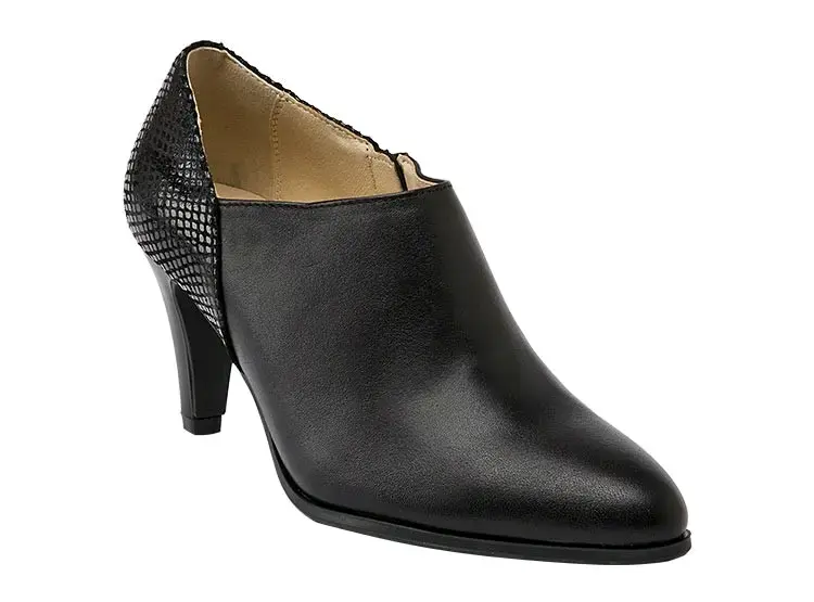 Zapatos de Tacón Negro con Detalle de Serpiente - 4