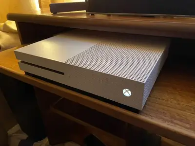 Consola Xbox One S con Control Inalámbrico - miniatura 2