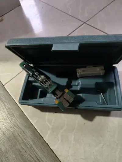 Herramienta de corte de fibra óptica con estuche - miniatura 1