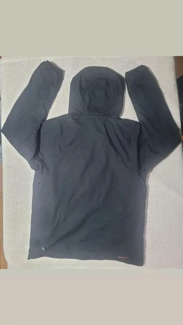 Chaqueta negra con capucha Andesgear - 2