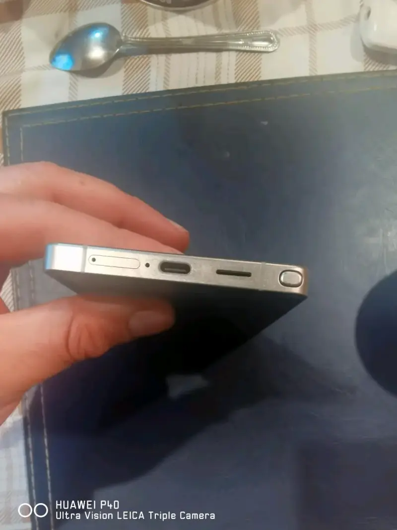 Smartphone Samsung Galaxy S25 Ultra en buen estado - 3