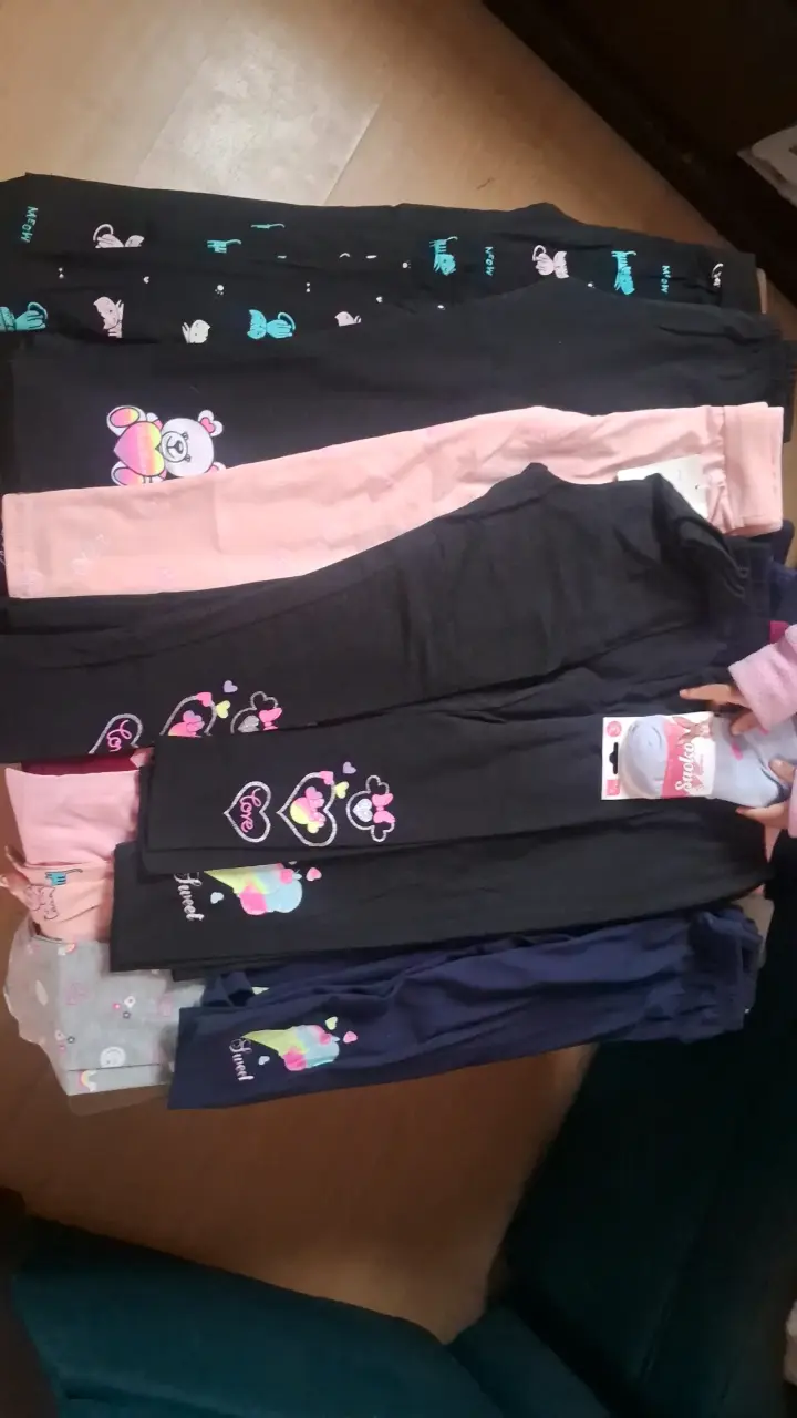 Calsas de niña  y calcetines para niñas - 2
