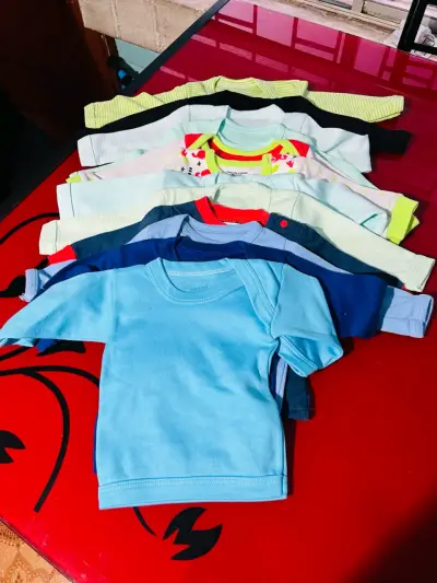 Lote de ropa y calzado para bebé - miniatura 5