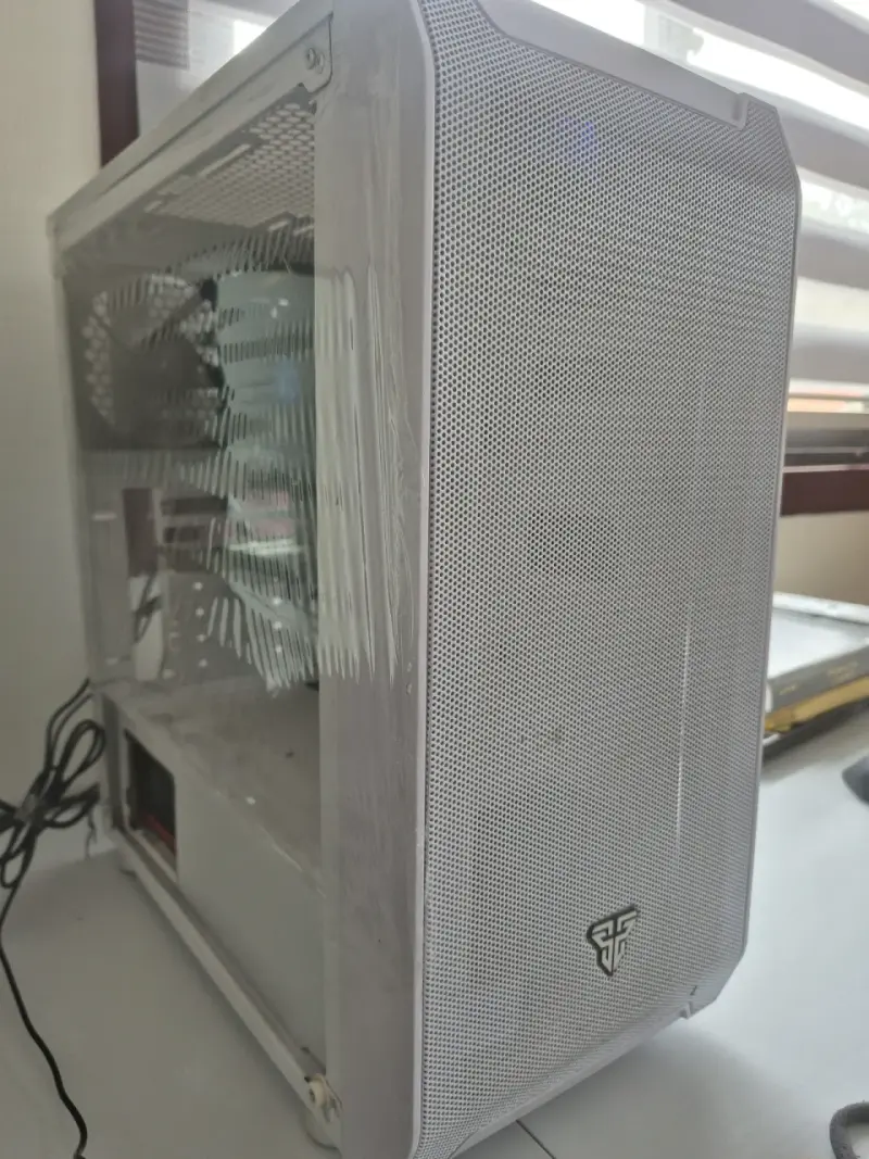 PC de Escritorio Completo: Intel Core i5, 16GB RA - 4