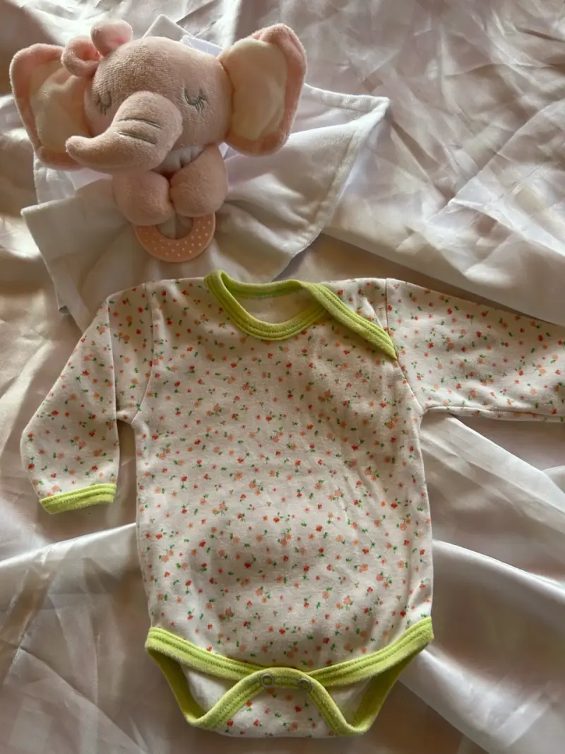 Conjunto de bodies para bebé en varios colores - 6