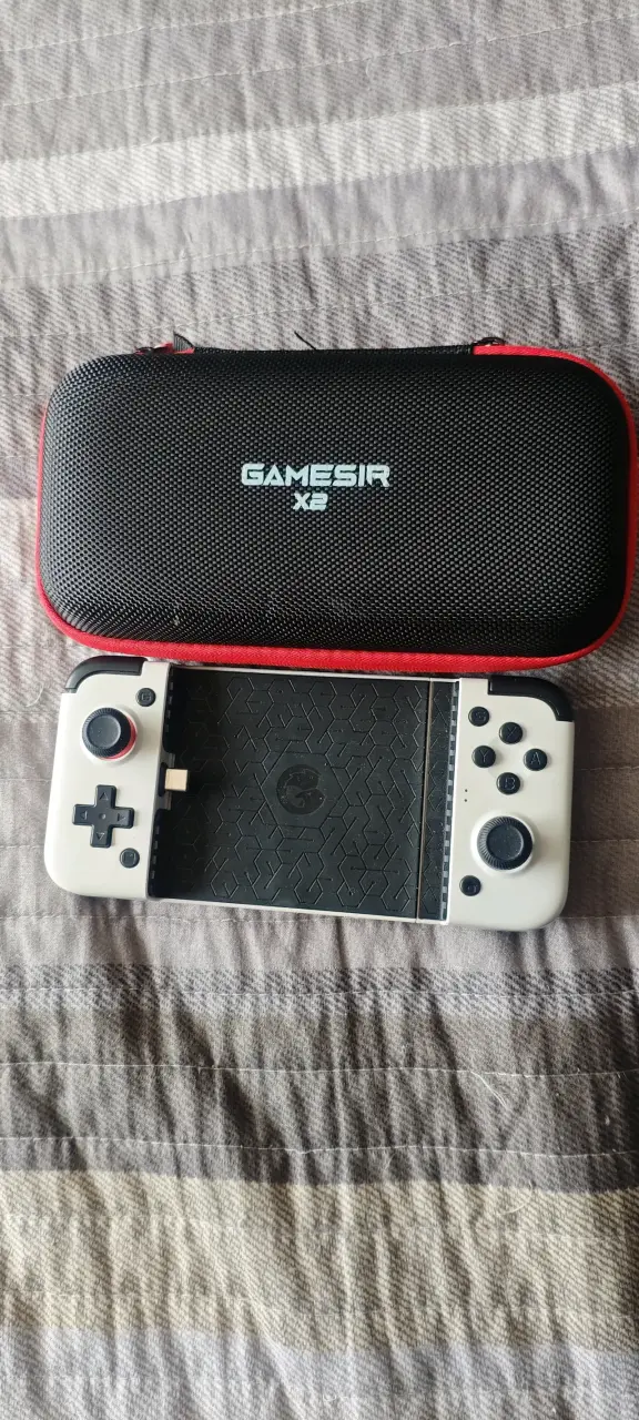 Samsung Galaxy A35 5G + GameSir X2 USB-C - 4