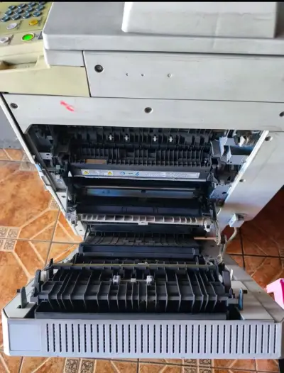 Impresoras Ricoh para respuesto o reparación - miniatura 6