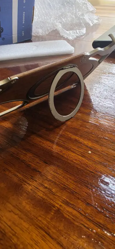 Soporte de madera y metal para teléfono - miniatura 2