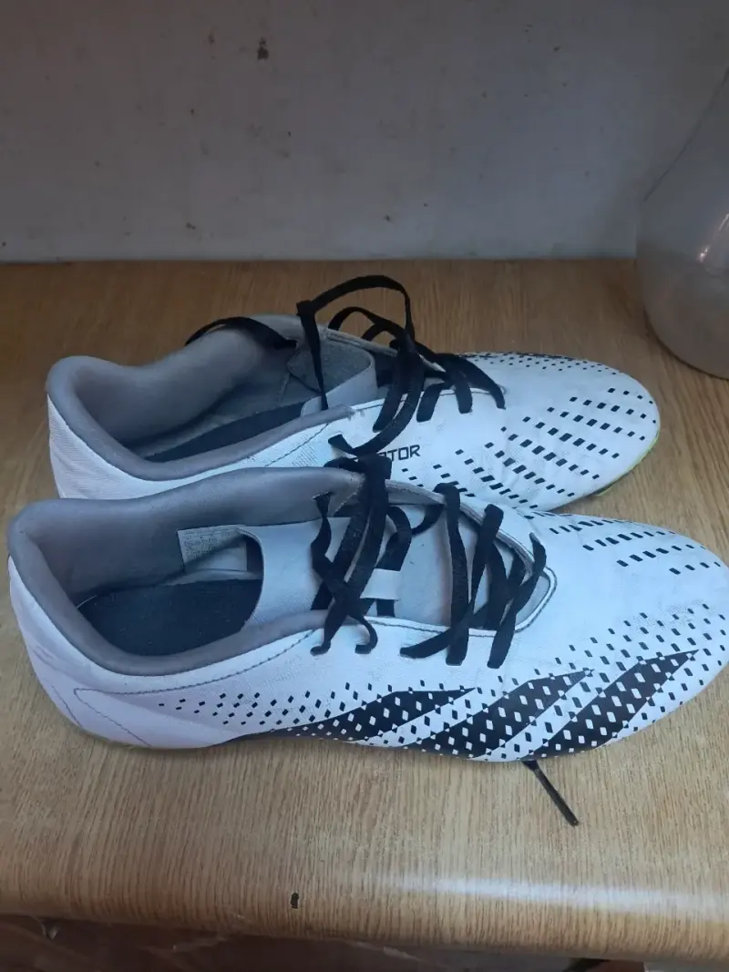 Zapatillas de fútbol Adidas Predator blancas - 3