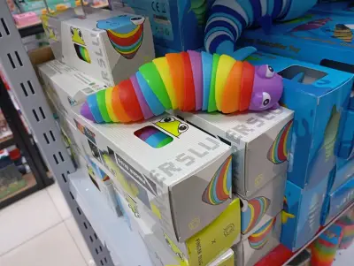 Juguete sensorial delfín colorido para niños - miniatura 5