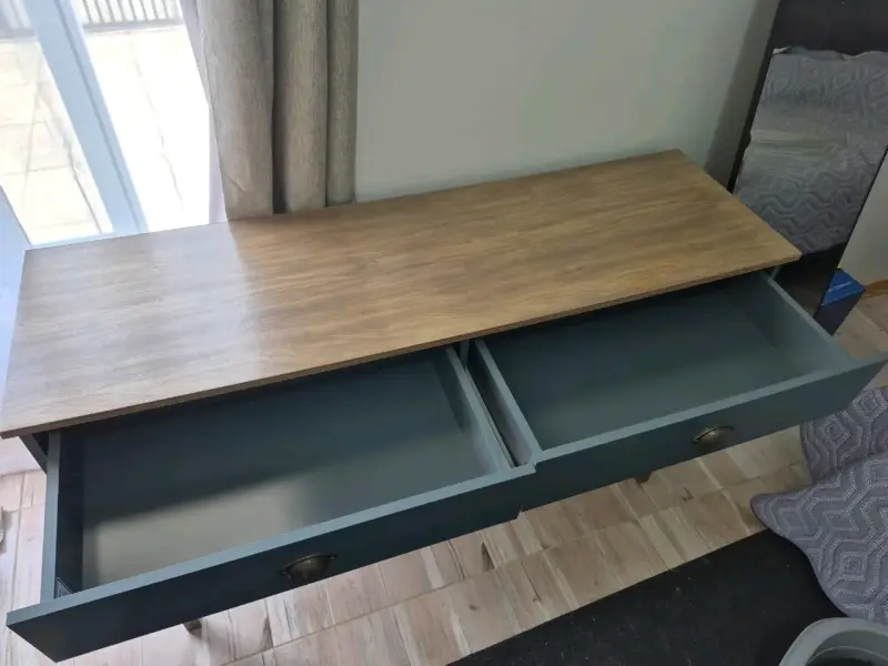 Consola de Madera con Cajones Estilo Moderno - 2
