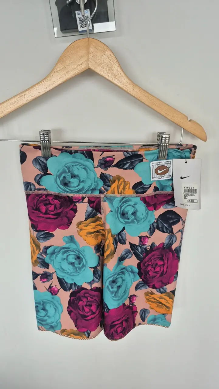 Shorts deportivos florales Nike Dri-FIT