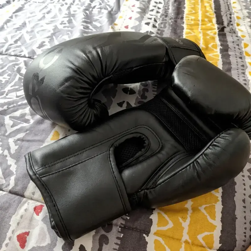 Guantes de Boxeo Orcus 10 oz | Cuero PU - 4