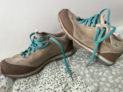 Zapatillas de trekking beige - miniatura 1