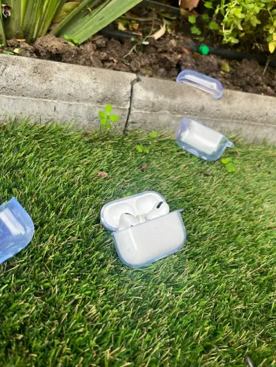 Funda de silicona transparente, AirPods Pro 1-2-3 - miniatura 1