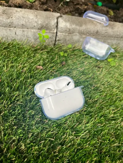 Funda de silicona transparente, AirPods Pro 1-2-3 - miniatura 2
