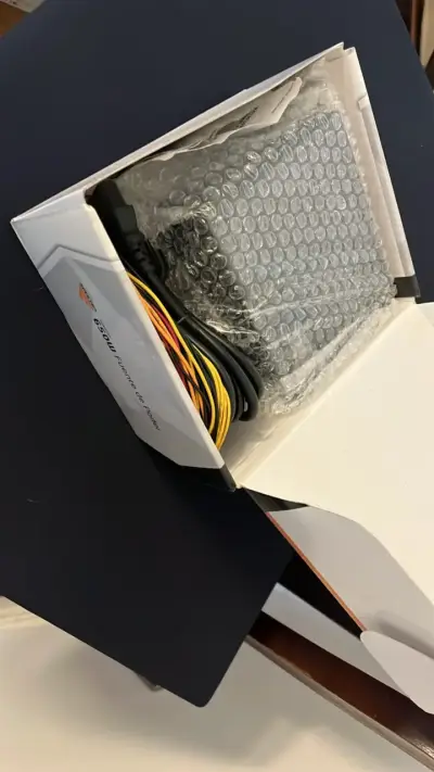 Fuente de poder Spektra 650W para PC - miniatura 3
