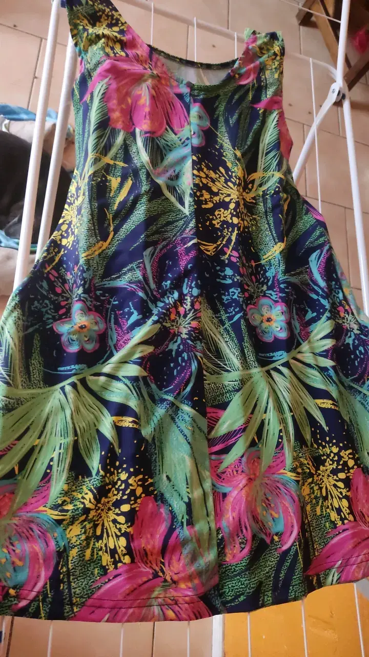 Vestido floral sin mangas para mujer - 3