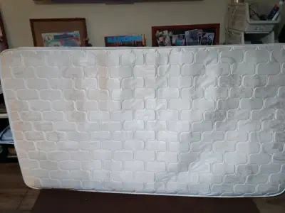 CAMA 1.5 base y colchón, usada en buen estado - miniatura 1
