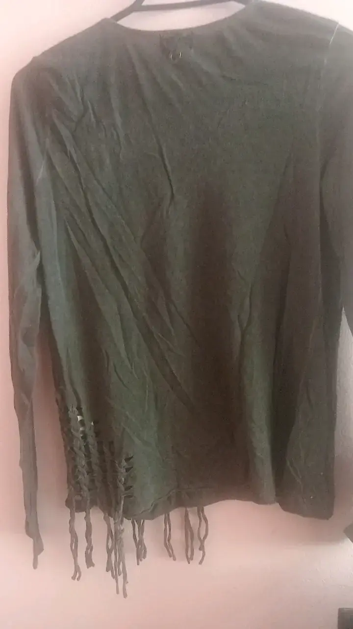 Polera verde oliva Umbro para mujer - 2