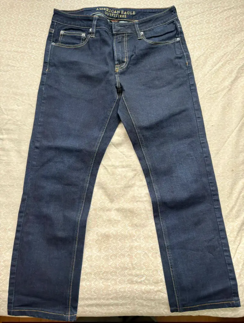 Jeans American Eagle azul oscuro para hombre