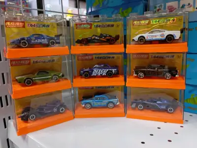 Autos metálicos en caja lego... - miniatura 1