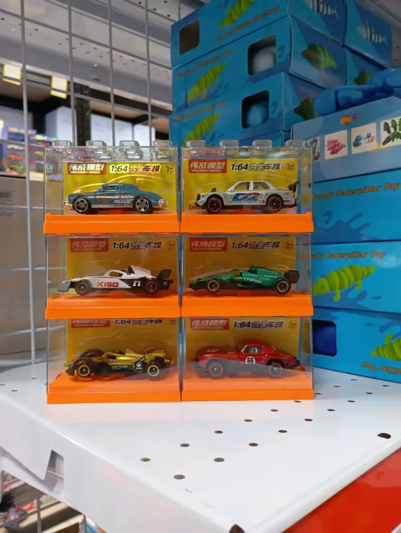Autos metálicos en caja lego... - 2