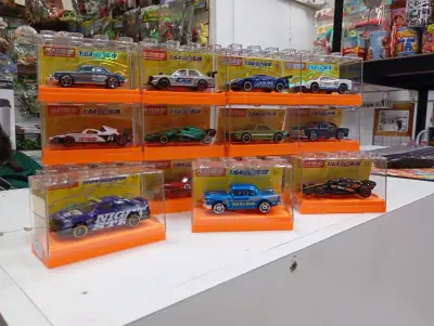 Autos metálicos en caja lego... - miniatura 3