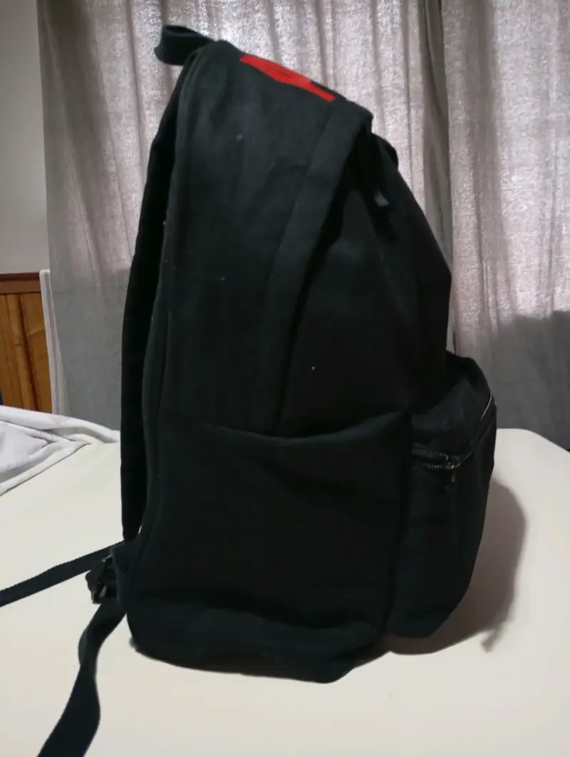 Mochila negra Polo con logo rojo - 4