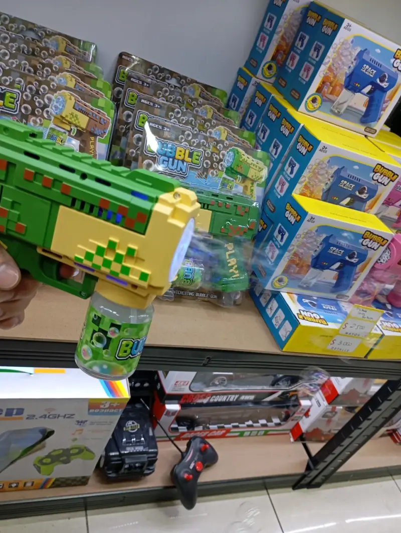 Pistola de Burbujas con luz Minecraft - 2