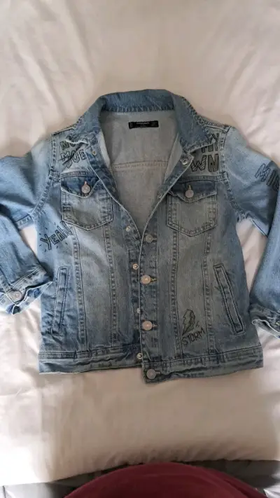 Chaqueta de mezclilla con diseño juvenil Mango - miniatura 3