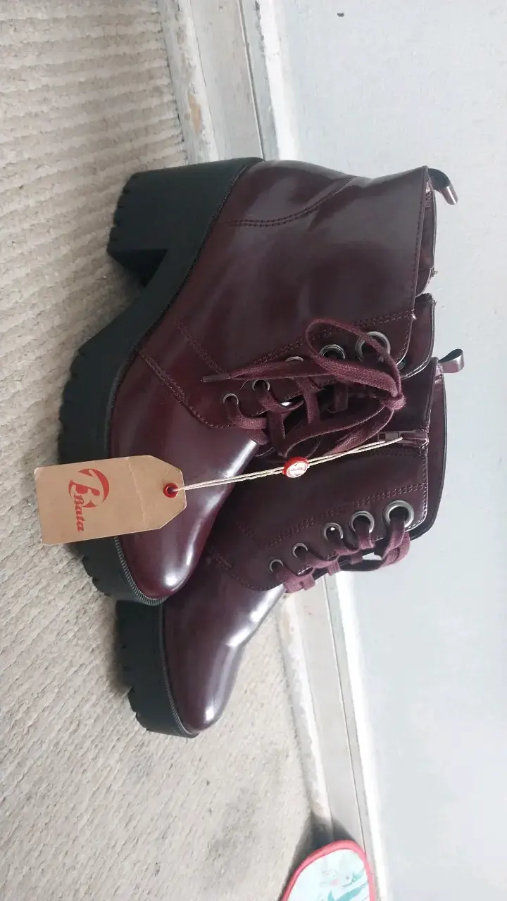 Botines burdeos con plataforma Bata - 1
