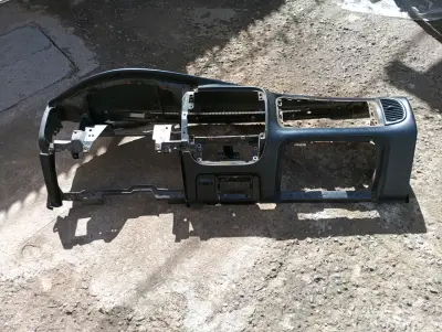 Tablero de auto usado en buen estado - miniatura 2