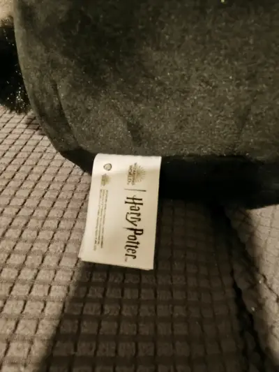 Peluche cuervo negro con bufanda azul Ravenclaw - miniatura 5