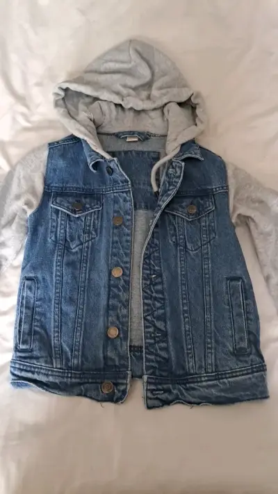 Chaqueta de Mezclilla con Capucha para Niño - miniatura 1