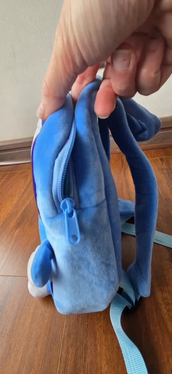 Mochila infantil de peluche azul Bluey - 4