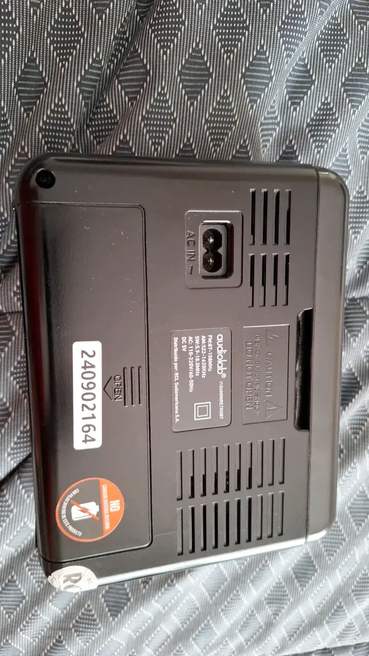 Radio retro portátil Audiolab con Bluetooth - 3
