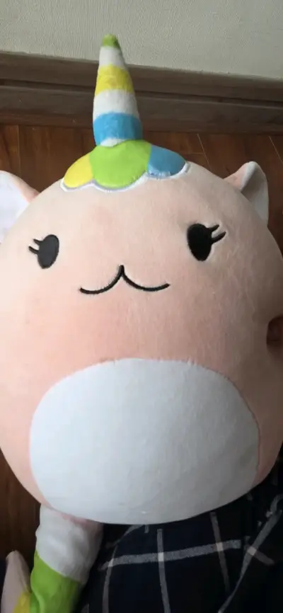 Peluche unicornio rosado con cola arcoíris - miniatura 3