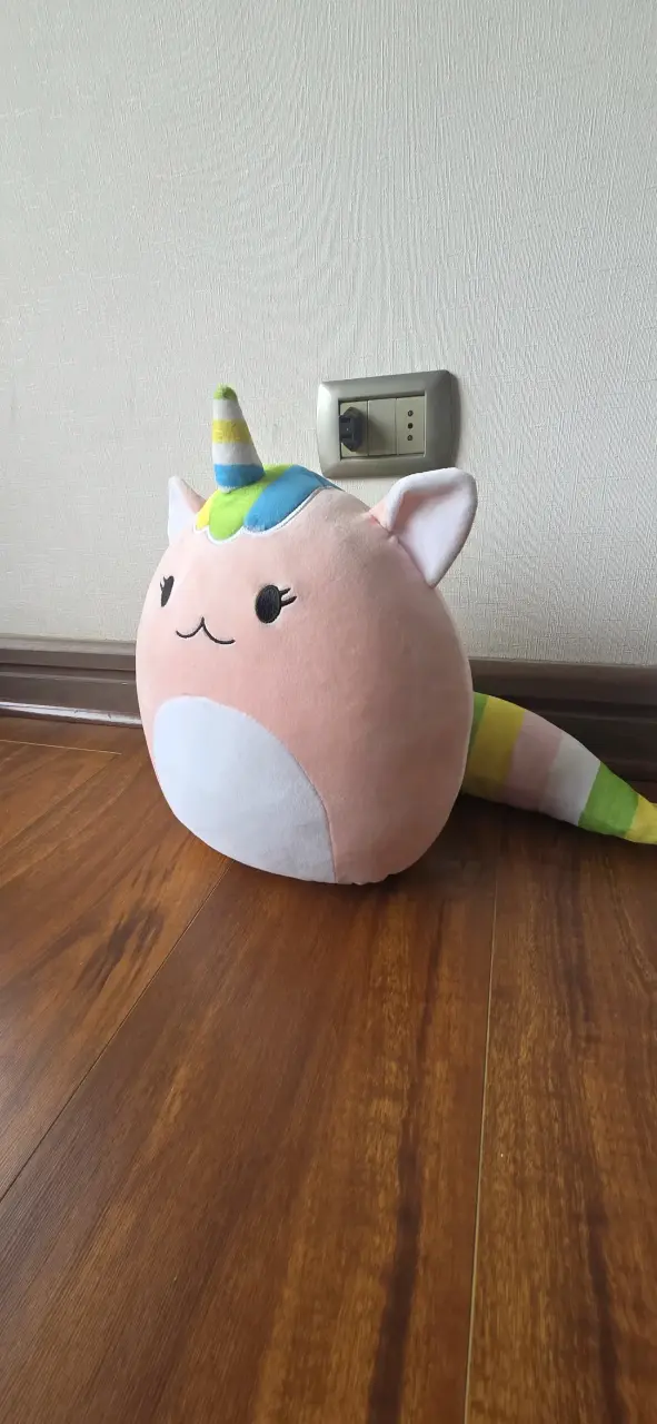Peluche unicornio rosado con cola arcoíris - 6