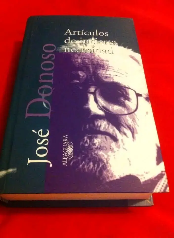 Libro 'Artículos de incierta necesidad' de José Donoso - 1